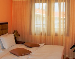 Хотел Hotel Magnolia (Тиват, Черна Гора)