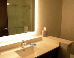 Holiday Inn Express & Suites - Pittsburgh - Monroeville, an IHG Hotel (Monroeville, USA)
