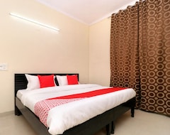 Khách sạn OYO 22821 Hotel Sunroof (Chandigarh, Ấn Độ)