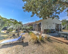 Hele huset/lejligheden Holiday House With Garden Near The Beach And Golf Course (Talmont-Saint-Hilaire, Frankrig)
