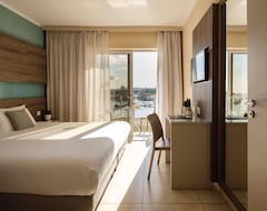 Hotel Strand Suites By Neu Collective (Sliema, Malta)