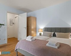 Hele huset/lejligheden Ma Suite - Cozy Apartment 2p - Best Location - Private Parking (Augsburg, Tyskland)