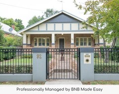Tüm Ev/Apart Daire The Oaks On March Stunning & Elegant Cbd Home (Orange, Avustralya)