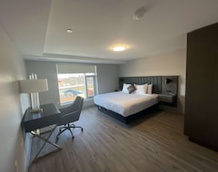 Khách sạn Skye Residences (Toronto, Canada)
