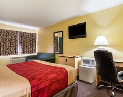 Otel Econo Lodge Topeka (Topeka, ABD)
