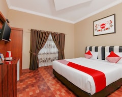 OYO 799 Hotel Dieng (Karo, Endonezya)