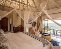 Khách sạn Umzolozolo Private Safari Lodge (Ladysmith, Nam Phi)