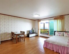 Hotel Sullem Pension (Namhae, Južna Koreja)