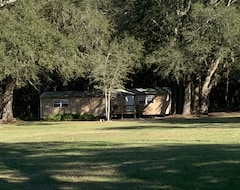 Entire House / Apartment Almost Camping For Privacy And Relaxation (Live Oak, USA)