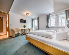 Hotel Sonnenheim (St. Anton am Arlberg, Austria)