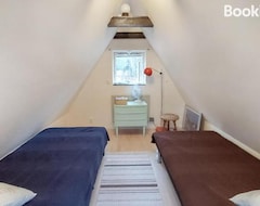 Koko talo/asunto 1 Bedroom Awesome Home In Ljungbyhed (Ljungbyhed, Ruotsi)