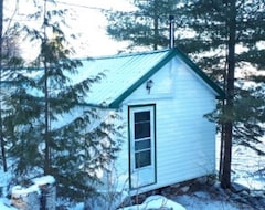 Tüm Ev/Apart Daire Pristine Waterfront! Cottages At Bon Echos Edge - Cottage #3 (Cloyne, Kanada)