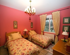 Cijela kuća/apartman Villa 15Min From Alicante, Free Wifi, Indoor Pool, Ideal Families (Tibi, Španjolska)