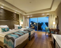 Resort Titanic Deluxe Golf Belek (Antalya, Turquía)