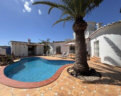 Cijela kuća/apartman Comfortable Holiday Villa With Private Pool And Wonderful Sea-view (Moraira, Španjolska)