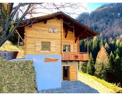 Toàn bộ căn nhà/căn hộ Traditional Chalet In Trentino-alto Adige With Garden (Palù del Fersina, Ý)