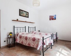 Toàn bộ căn nhà/căn hộ 3 Bedroom, 1 Bathroom Apartment With Garden With Furniture And Bbc (Fauglia, Ý)