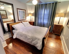 Bed & Breakfast Balcony Guest House (New Orleans, USA)