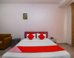 Hotel OYO 24550 Ram Rivera (Kullu, India)