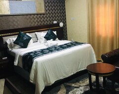 Hotel Lion Luxury Suites (Enugu, Nigeria)