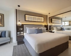 Hotel Royalton White Sands Resort & Spa - All Inclusive (Montego Bay, Jamaica)