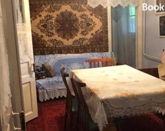 Entire House / Apartment Cheerful House !!! (Drochia, Moldova)