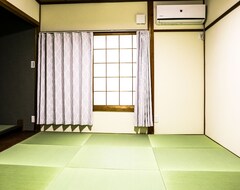 Koko talo/asunto Wamikyo Homy (Kyoto, Japani)
