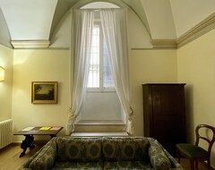 Khách sạn 4 Balconi Rooms-palazzo Luce B&b (Lecce, Ý)