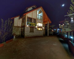 Khách sạn Springdales Cottage (Manali, Ấn Độ)