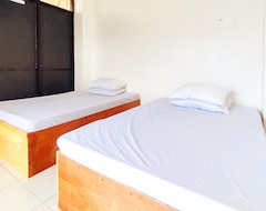 Khách sạn Reddoorz @ Rsl Transient House 2 Iloilo (Iloilo City, Philippines)