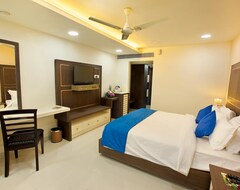 Khách sạn Joyees Residency (Kottayam, Ấn Độ)