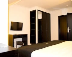 Hotel Room (Pontevedra, España)