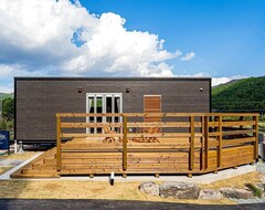 Hele huset/lejligheden Dreamproject Trailer House For Up To 4 People Y / Watarai-gun Mie (Watarai, Japan)