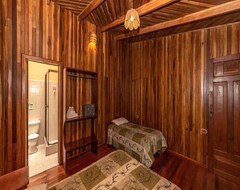 Khách sạn Jaguarundi Lodge (Santa Elena, Costa Rica)