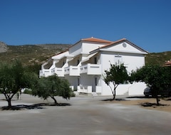 Apart Otel Klima Paradise (Posidonio, Yunanistan)