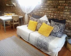 Casa/apartamento entero Seahorse Inn - Cozy Cottage 750m From Beach, Pet Friendly (Cannon Rocks, Sudáfrica)