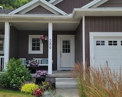 Hele huset/lejligheden Lake House With Jacuzzi Close To Nature And Beach (Port Stanley, Canada)