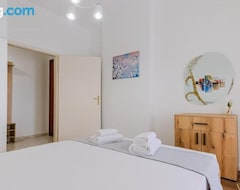 Tüm Ev/Apart Daire Fiorentino 2-bdrm Apartment, Vesta Philoxenia (Selanik, Yunanistan)