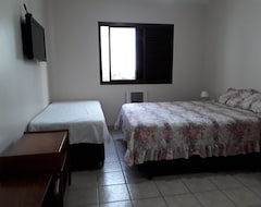 Cijela kuća/apartman High Standard !, Apt 1 Per Floor, 3 Bedrooms, Barbecue And Pool On The Balcony (Guaruja, Brazil)