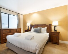 Powder'S Edge By Latour Hotels And Resorts (Whistler, Canada)