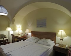 Hotelli Romantik (Eger, Unkari)