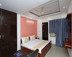Hotel OYO 14346 Kehar Palace (New Delhi, Indija)