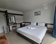 Khách sạn The One Cozy Vacation Residence (Chalong Bay, Thái Lan)