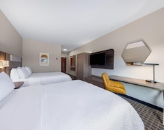 Khách sạn Holiday Inn Express & Suites Pittsburg, an IHG Hotel (Pittsburg, Hoa Kỳ)