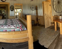 Entire House / Apartment The Silo Chateau - Sleep In A Glamorous Grain Silo, On The Clark Fork River. (Plains, USA)