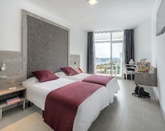 Hotel Vibra Riviera (Port d'es Torrent, Spain)