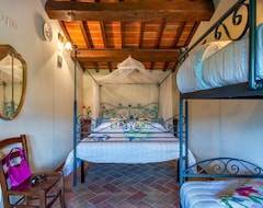 Koko talo/asunto Holiday House Cagli For 1 - 8 Persons With 3 Bedrooms - Holiday Home (Cagli, Italia)