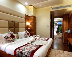 Hotel Makhan Residency (Amritsar, India)