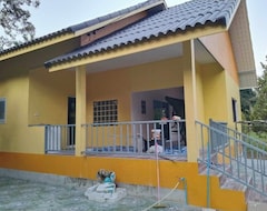 Cijela kuća/apartman Looking For Peaceful Country Setting Surrounded By The Singing Birds (Ko Chang, Tajland)