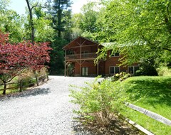 Toàn bộ căn nhà/căn hộ Chestnut Lodge, Near Asheville, Nc, Sits In A Quiet Wooded Area Of Weaverville (Weaverville, Hoa Kỳ)